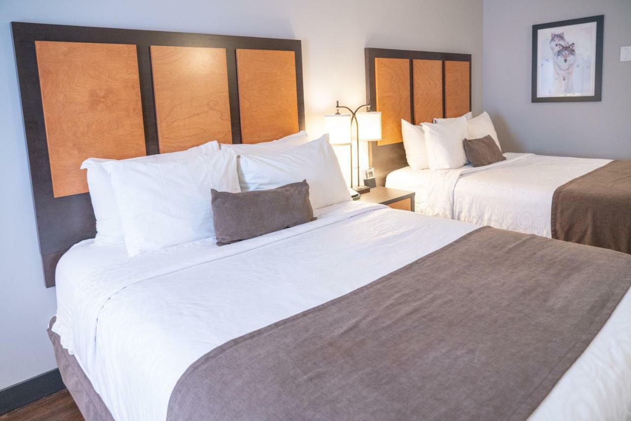 Pocaterra Inn & Waterslide Canmore Bagian luar foto