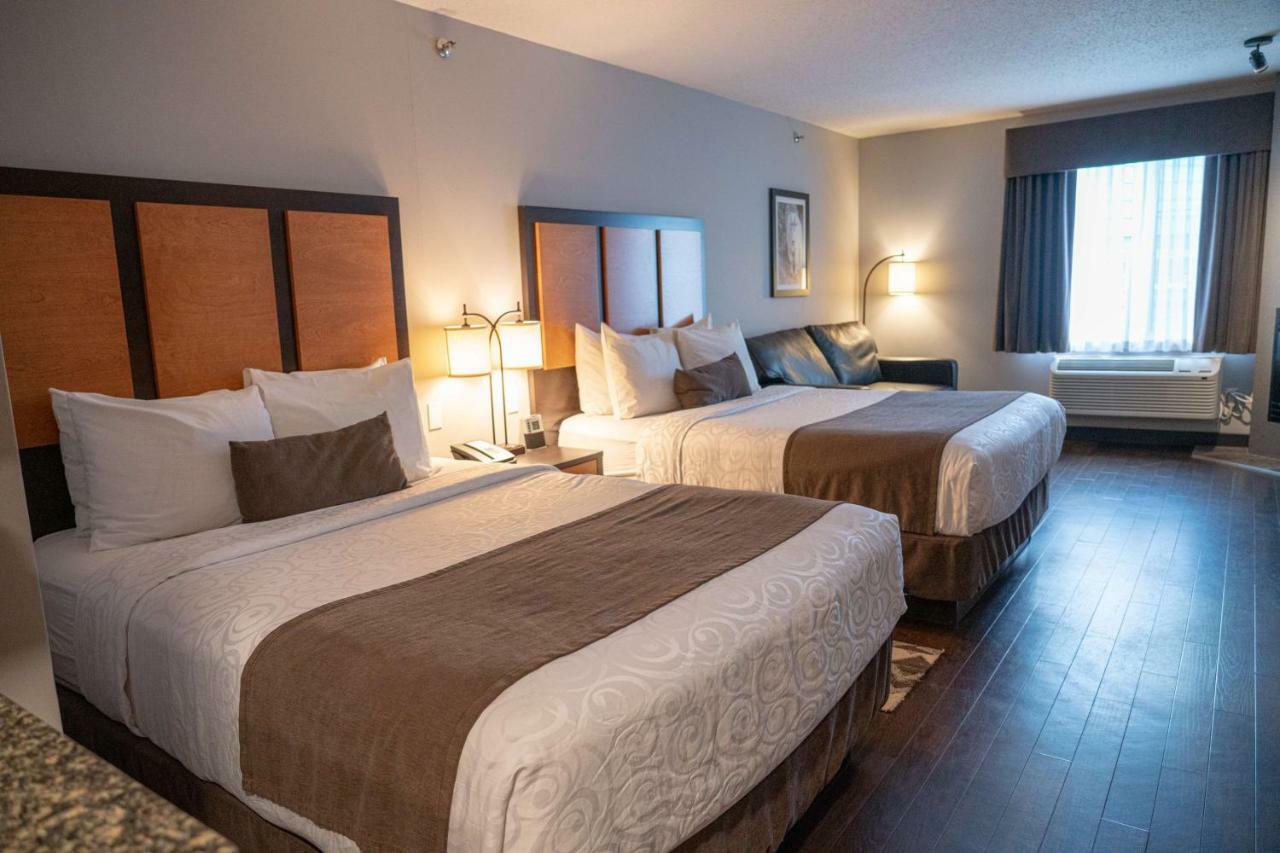 Pocaterra Inn & Waterslide Canmore Bagian luar foto