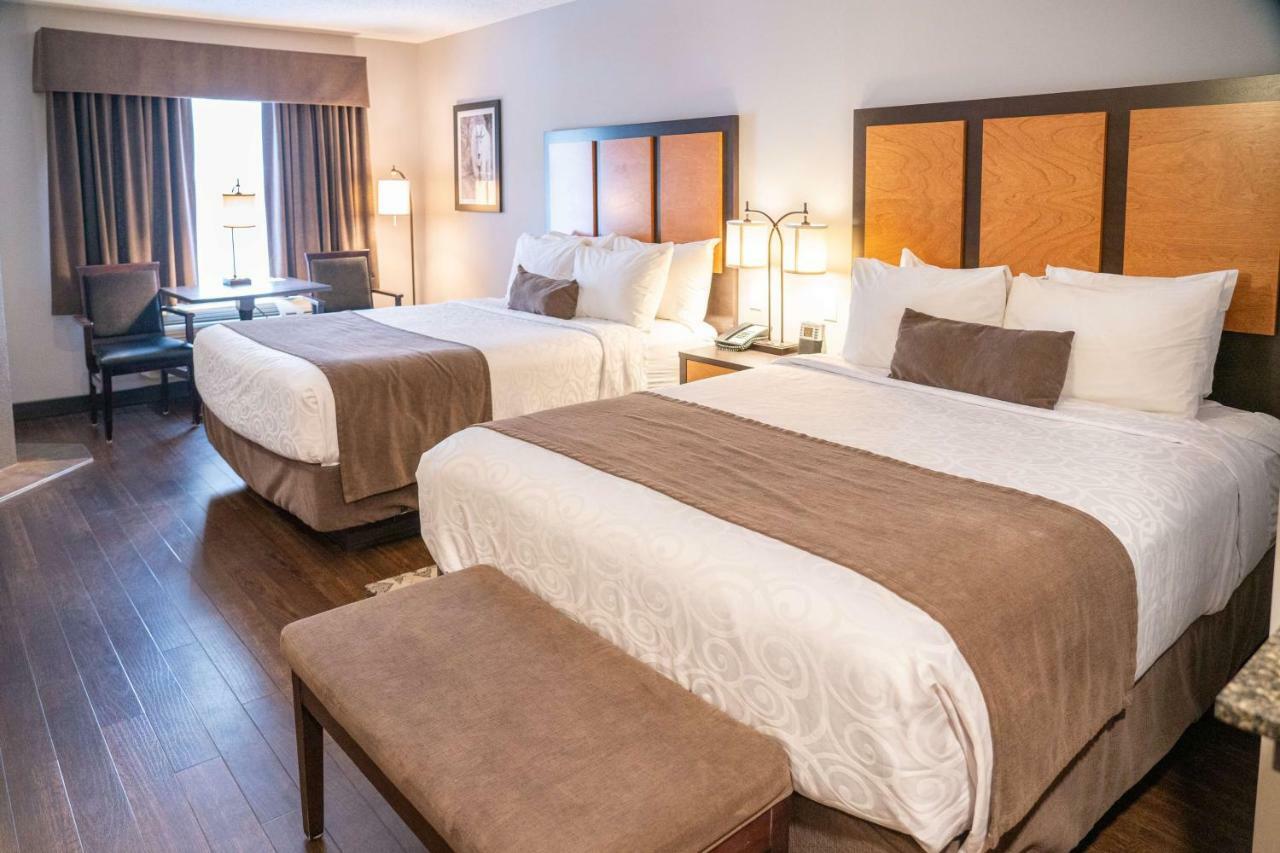 Pocaterra Inn & Waterslide Canmore Bagian luar foto